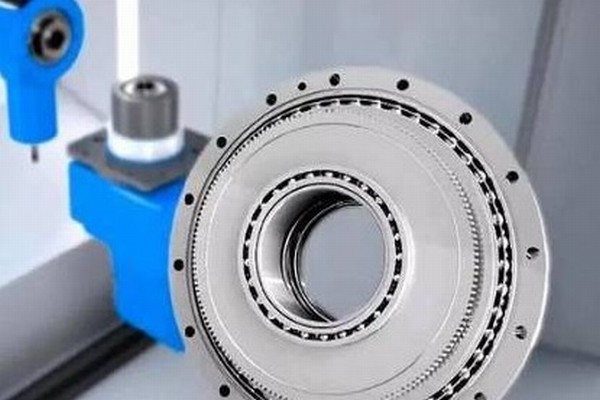 行星減速機裝置草圖設(shè)計之軸承型號及尺寸的確定